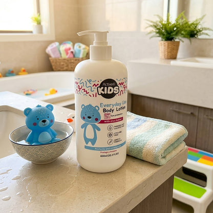 Loción Corporal Activee Kids 2 en 1  Humectante Infantil Protege del Sol Sin Parabenos ni Sulfatos